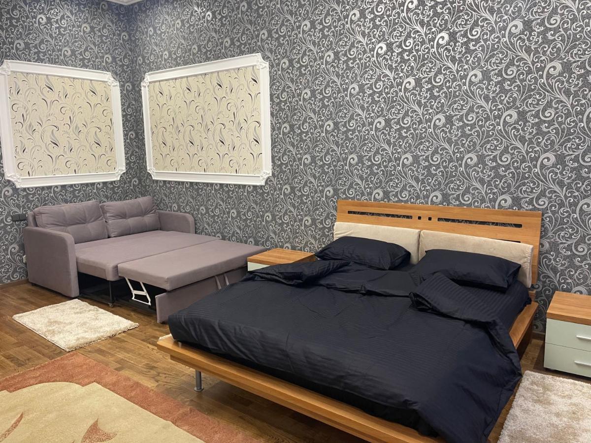 Lux Apartment In Zentrum Cernăuți Exterior foto